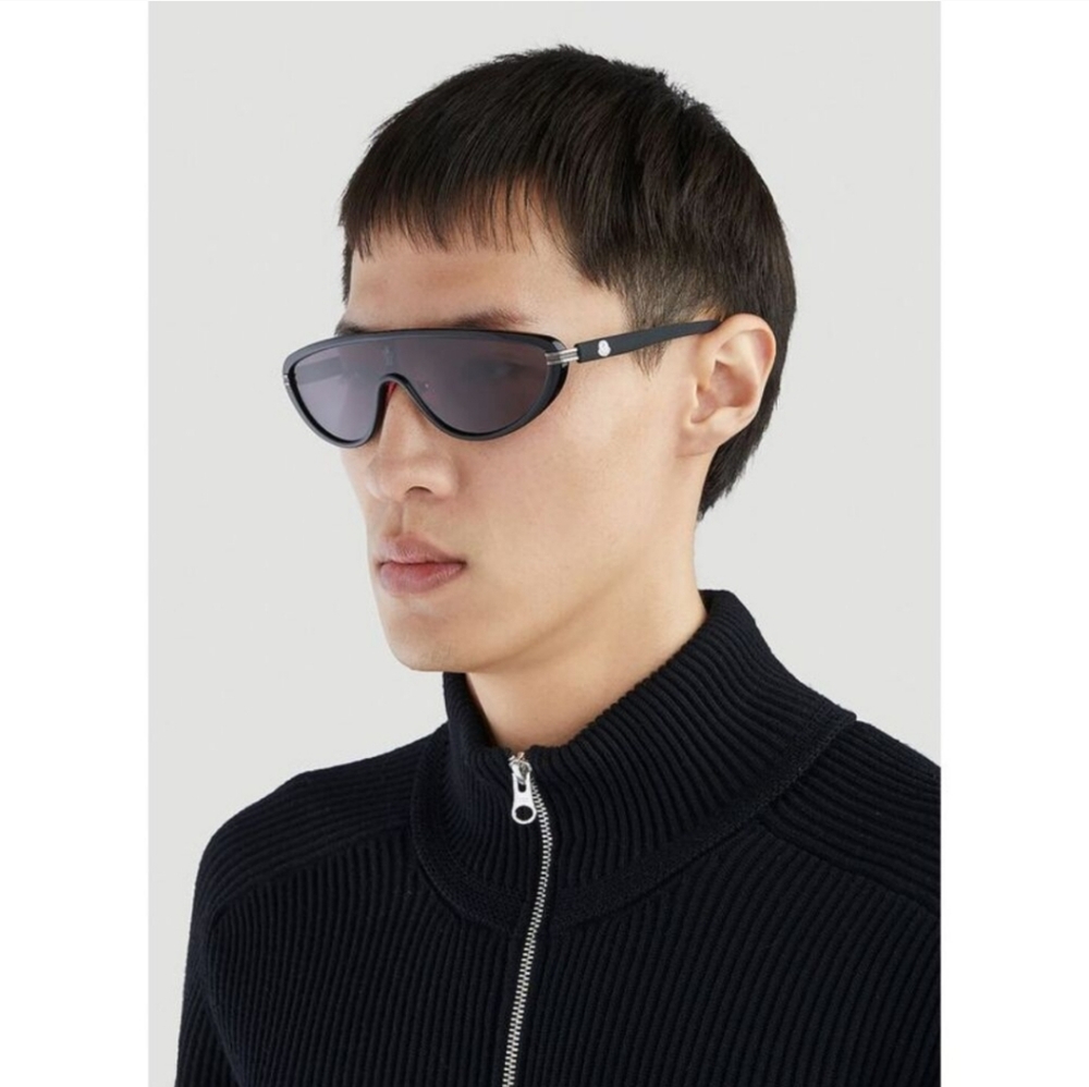 Moncler Black Unisex Sunglasses - Picture 5 of 5